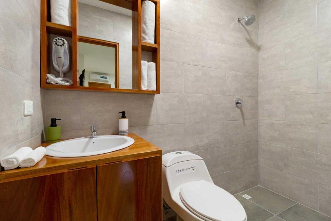 Plaza Luna Suites ปูแอร์โตอาโยรา ภายนอก รูปภาพ