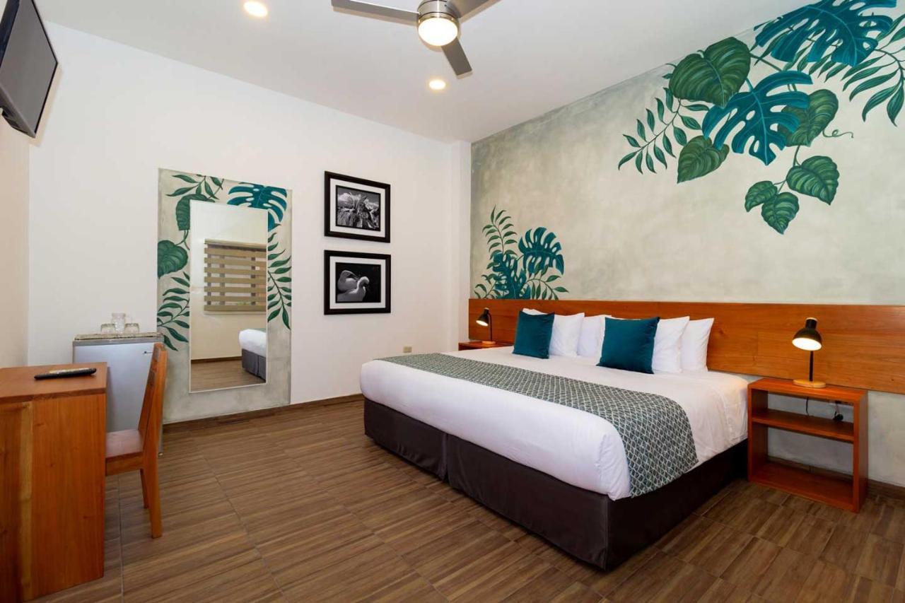 Plaza Luna Suites ปูแอร์โตอาโยรา ภายนอก รูปภาพ