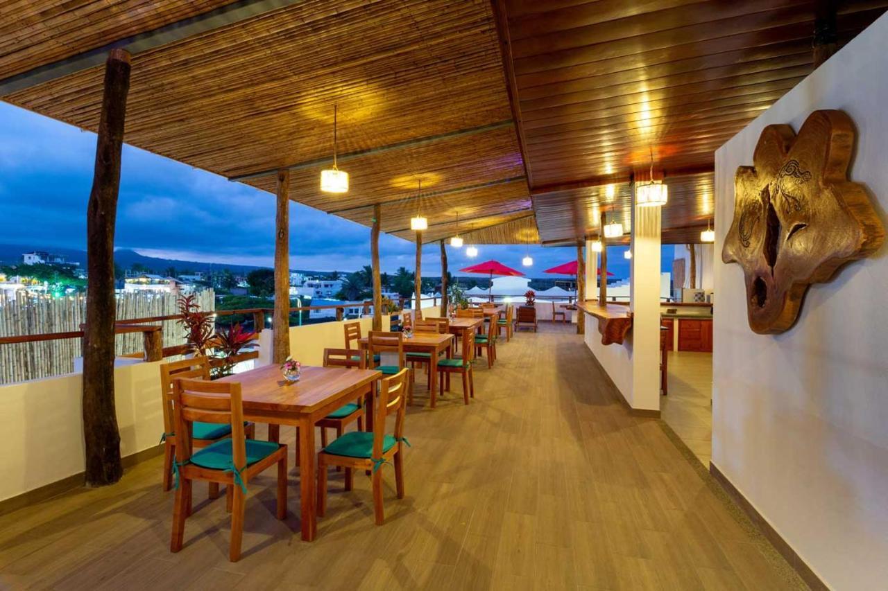 Plaza Luna Suites ปูแอร์โตอาโยรา ภายนอก รูปภาพ