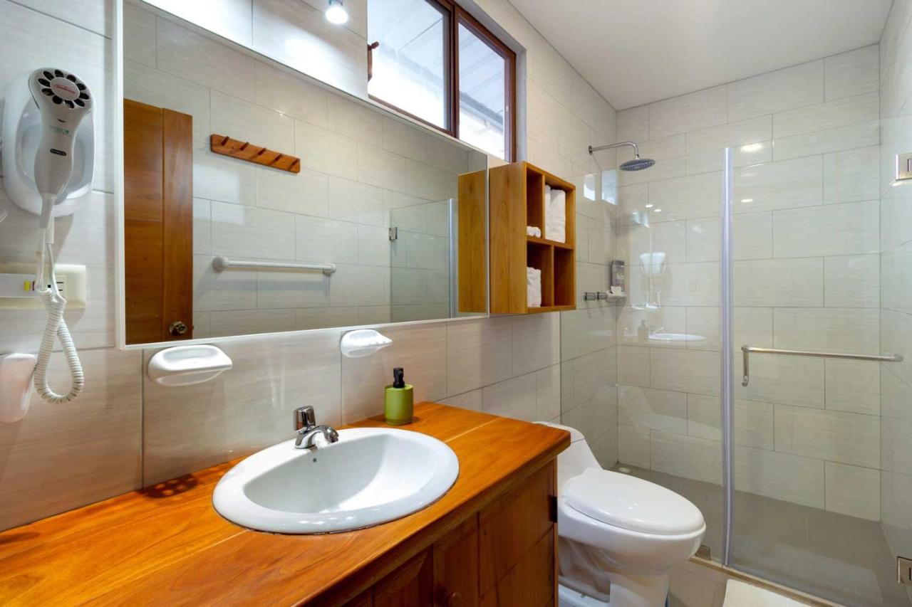 Plaza Luna Suites ปูแอร์โตอาโยรา ภายนอก รูปภาพ