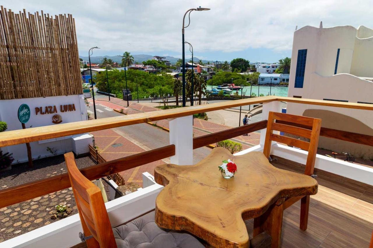 Plaza Luna Suites ปูแอร์โตอาโยรา ภายนอก รูปภาพ