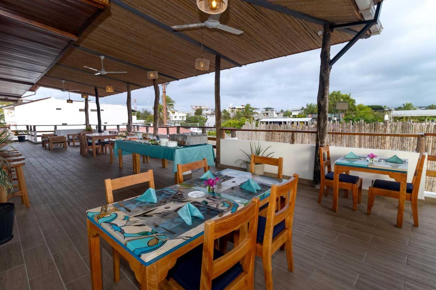 Plaza Luna Suites ปูแอร์โตอาโยรา ภายนอก รูปภาพ