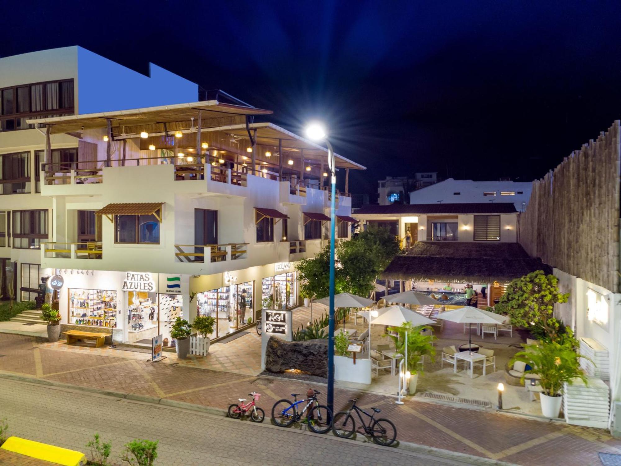 Plaza Luna Suites ปูแอร์โตอาโยรา ภายนอก รูปภาพ